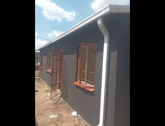 3 BEDROOM HOUSE FOR SALE IN PROTEA GLEN EXT